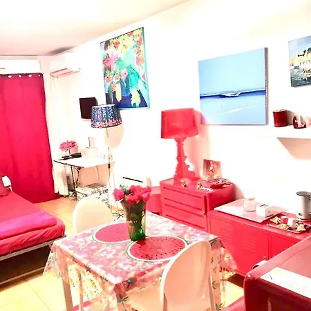 Apartment Centre -les Hauts De Lerins *