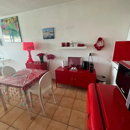 Apartment Centre -les Hauts De Lerins *