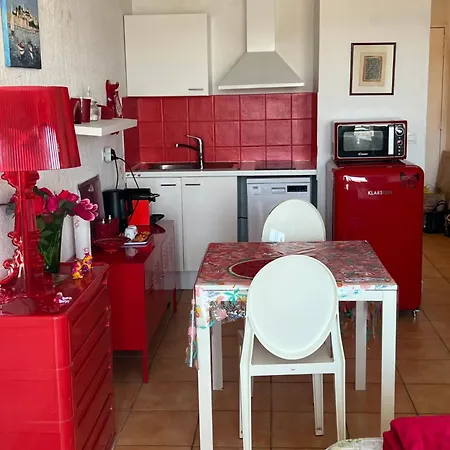 Centre -les Hauts De Lerins Apartment *