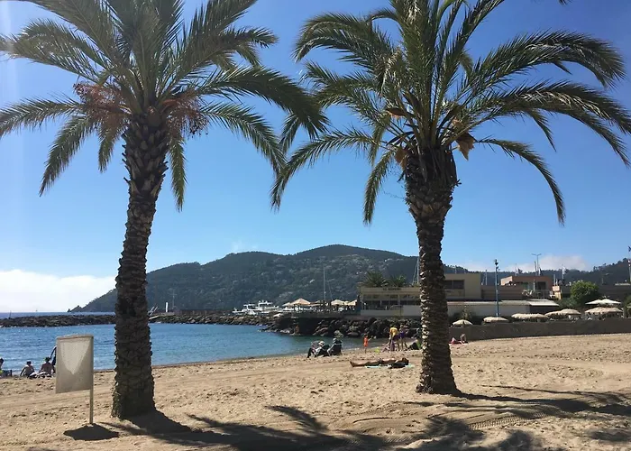 Centre -les Hauts De Lerins 公寓